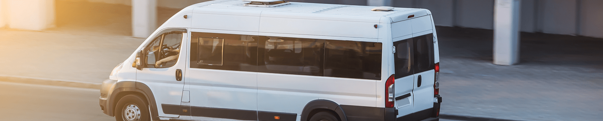 AdobeStock_354476083 Location de véhicules près de Lure